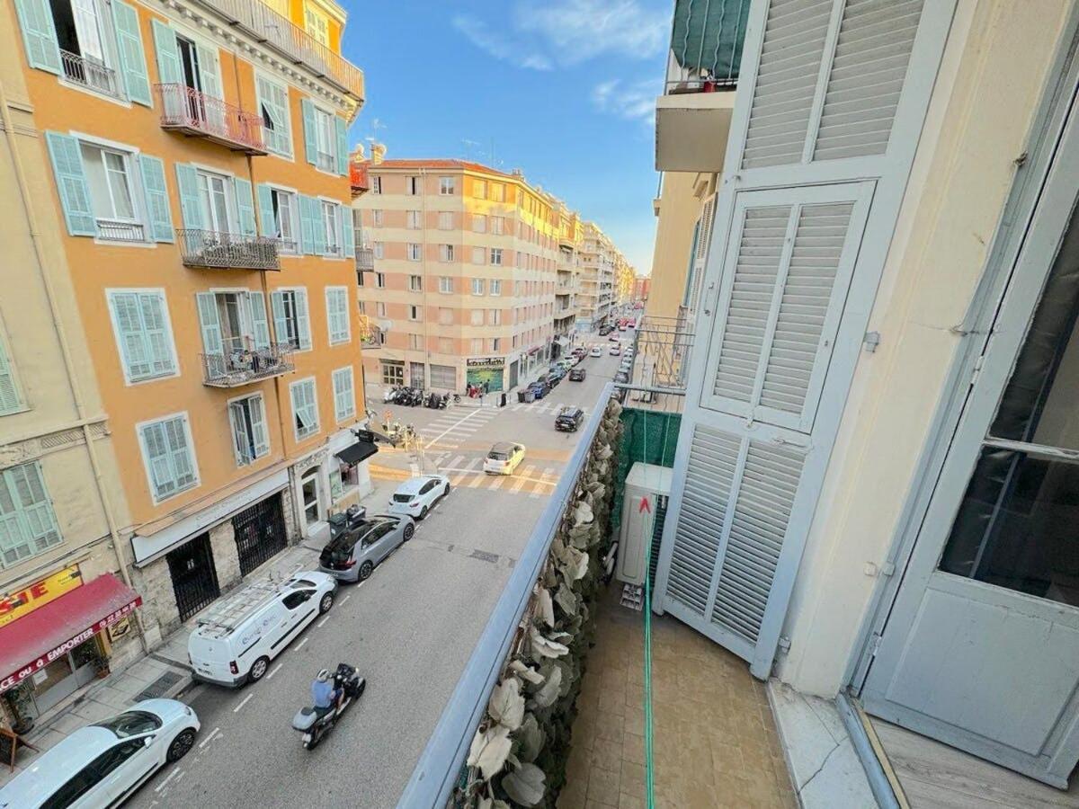 600m Port, Tramway, Clim, Wifi Apartment