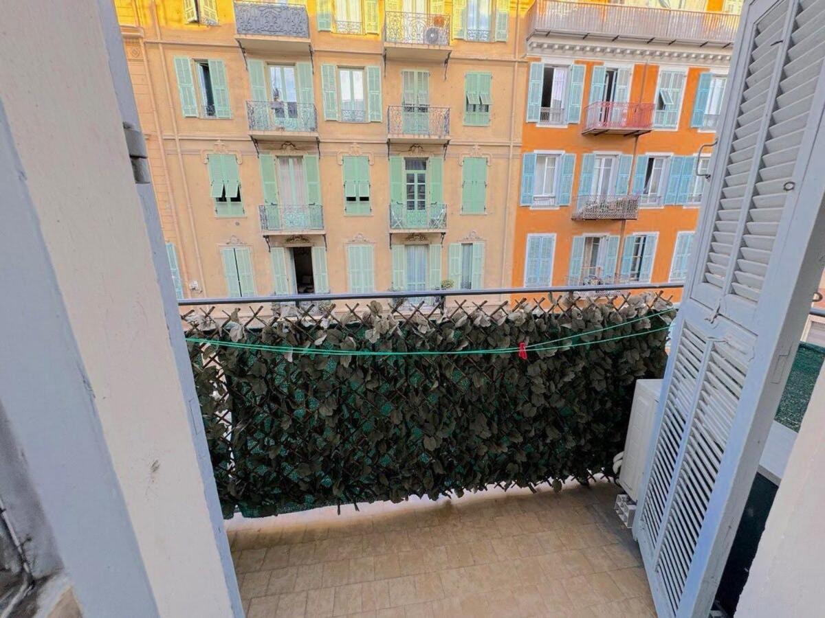Apartment 600m Port, Tramway, Clim, Wifi Nizza